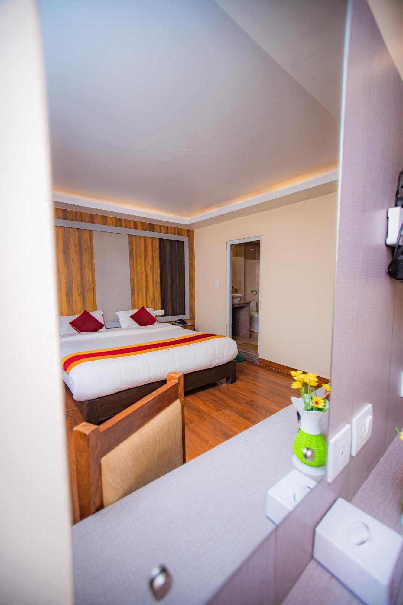 Hotel Murano Покхара Экстерьер фото